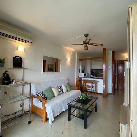 Apartamento Con Piscina En 1ª Linea De Playa En Salou Exteriör bild